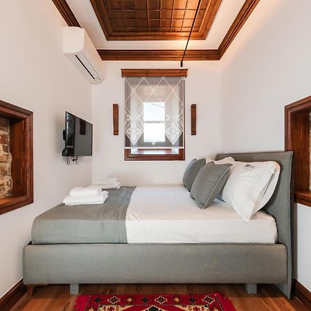 Dam Stone Boutique Hotel Gjirokastër Esterno foto