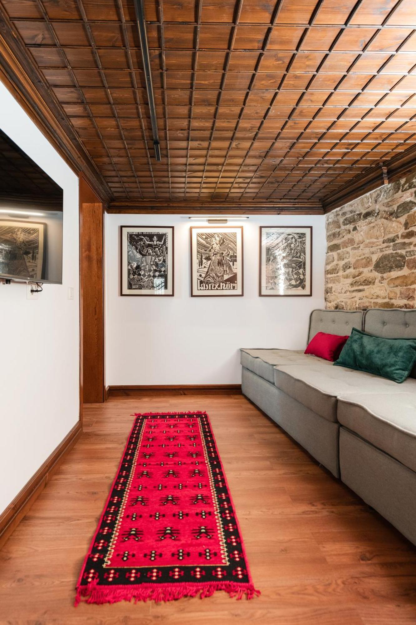 Dam Stone Boutique Hotel Gjirokastër Esterno foto