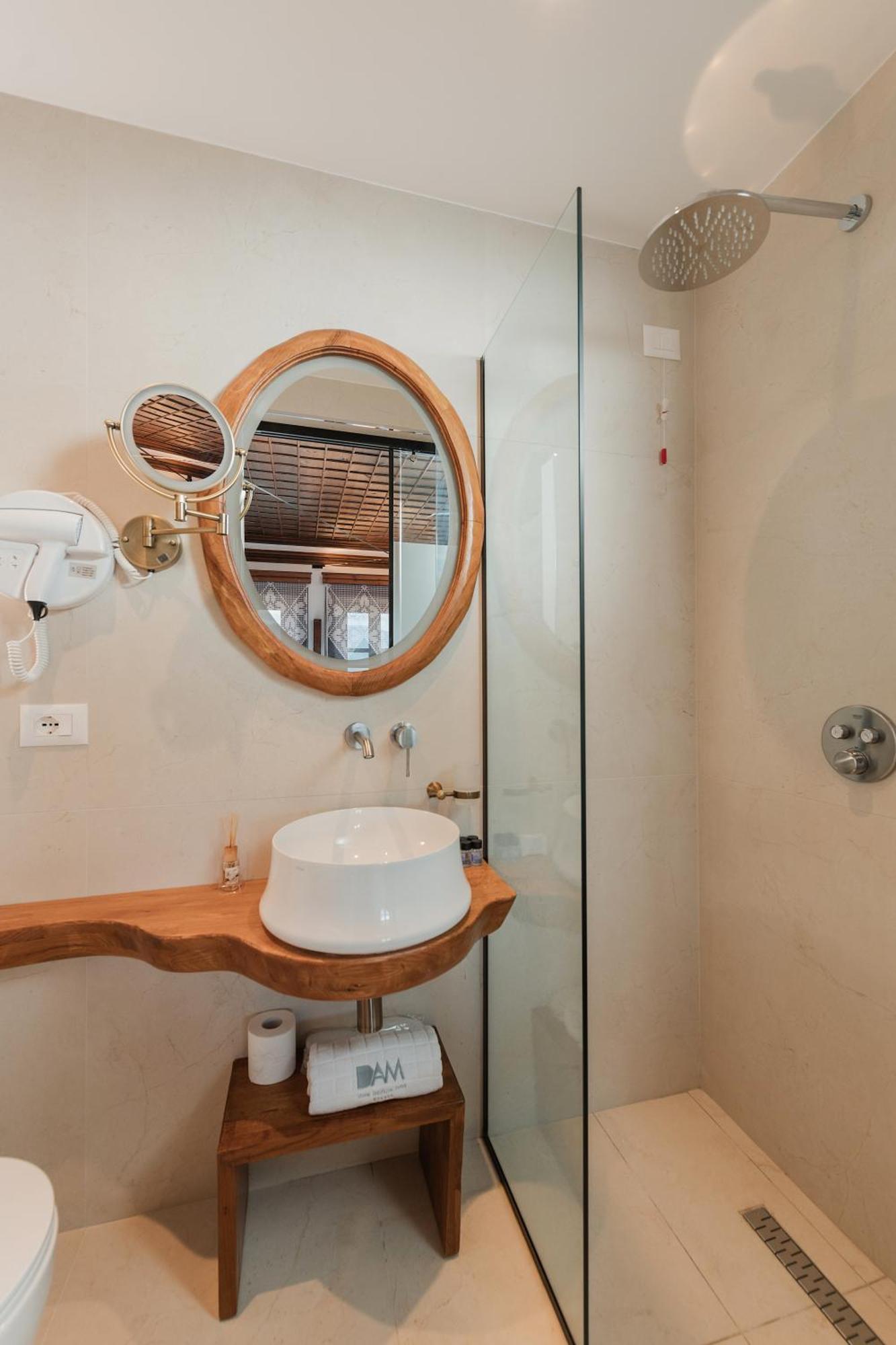Dam Stone Boutique Hotel Gjirokastër Esterno foto