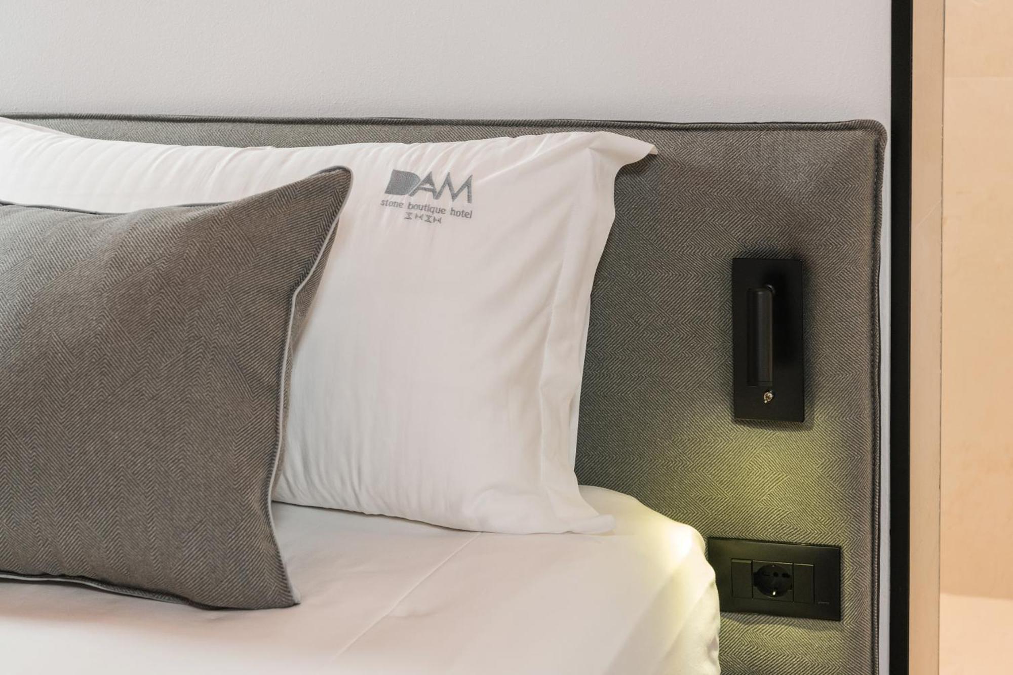 Dam Stone Boutique Hotel Gjirokastër Esterno foto
