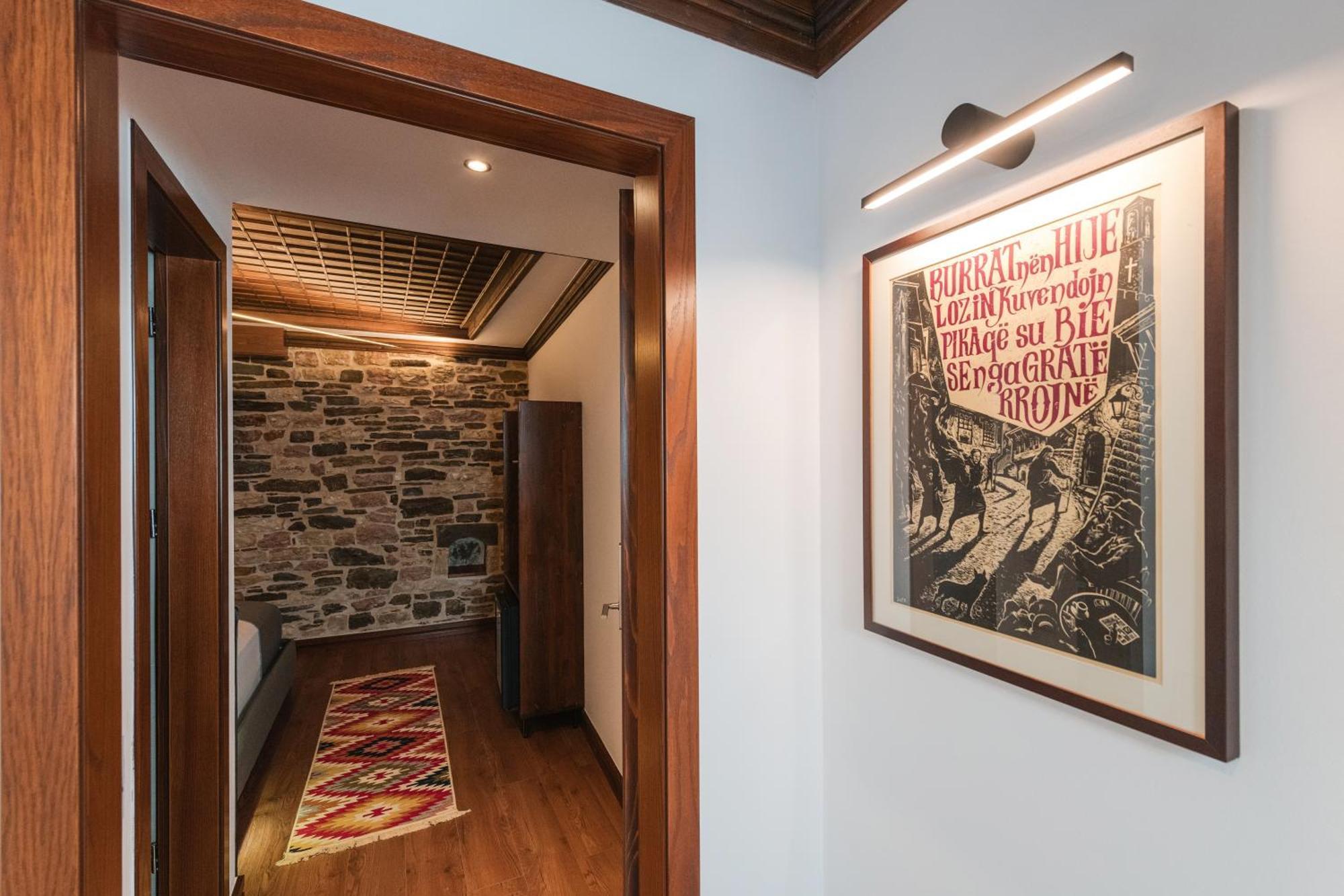 Dam Stone Boutique Hotel Gjirokastër Esterno foto